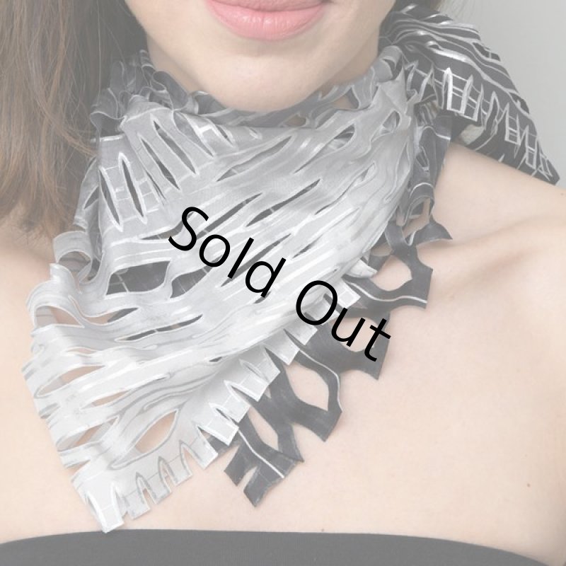 画像1: シルクオンブレ・カットワークプチスカーフ ”リジエール・オン・テラス（棚田)"  (1)