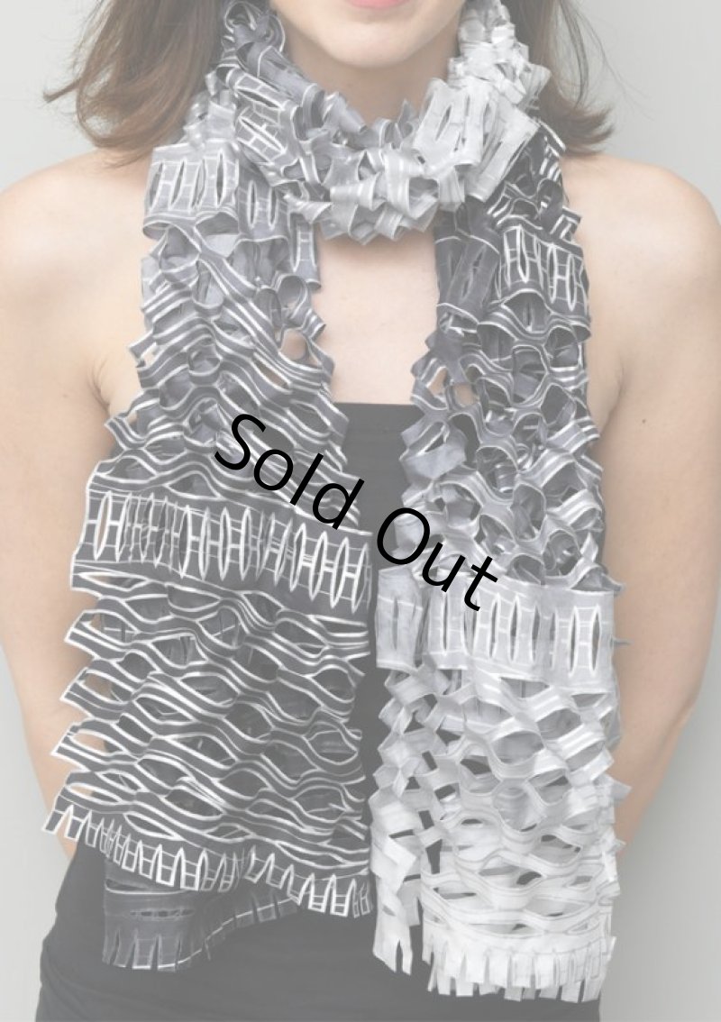 画像5: シルクオンブレ・カットワークスカーフ ”リジエール・オン・テラス（棚田)"  (5)