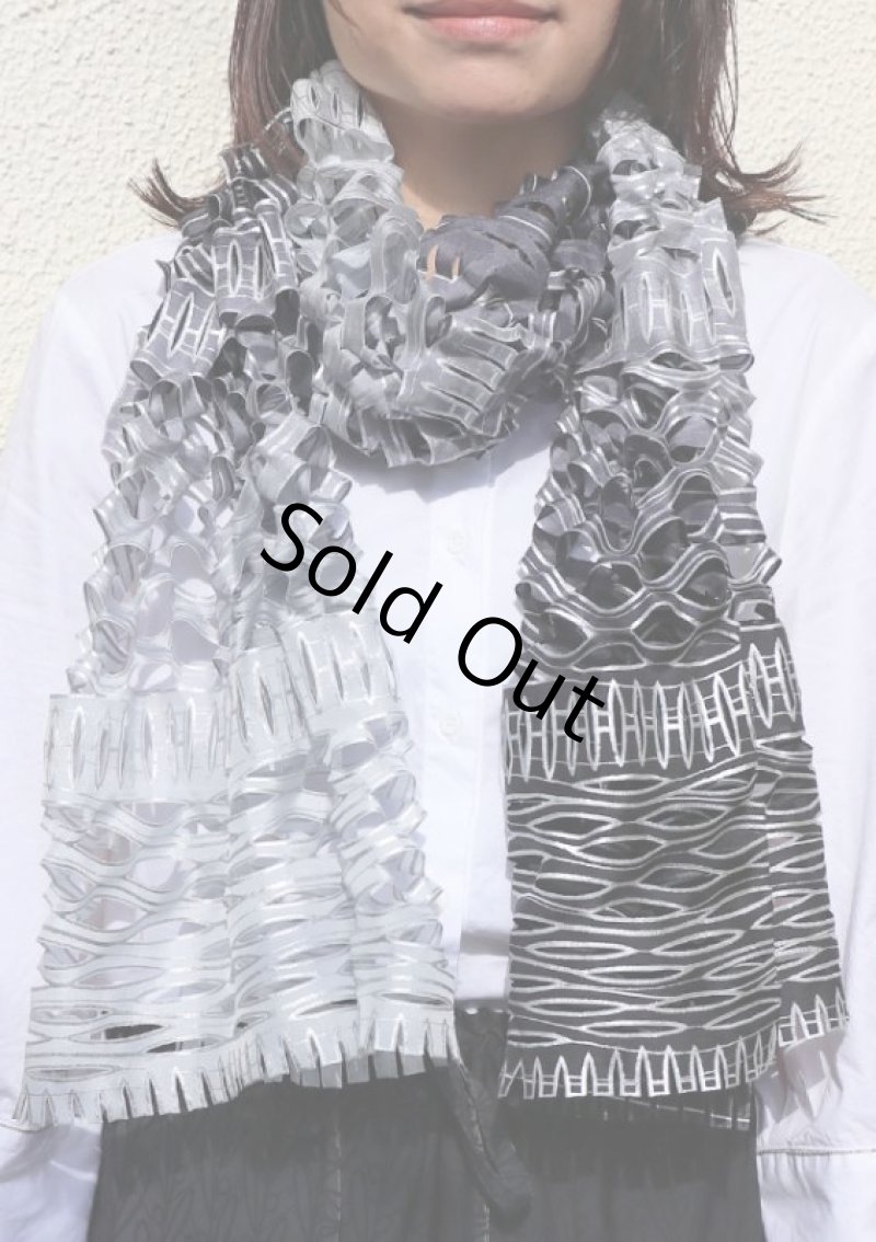 画像3: シルクオンブレ・カットワークスカーフ ”リジエール・オン・テラス（棚田)"  (3)