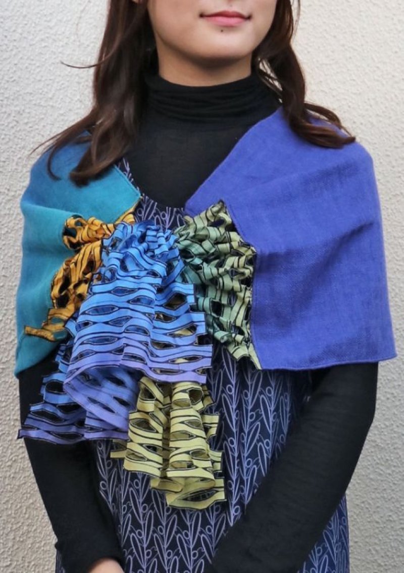 画像2: ウール＆シルクスカーフ ”ブリュイ・デ・ヴァーグ（波の音)” (2)